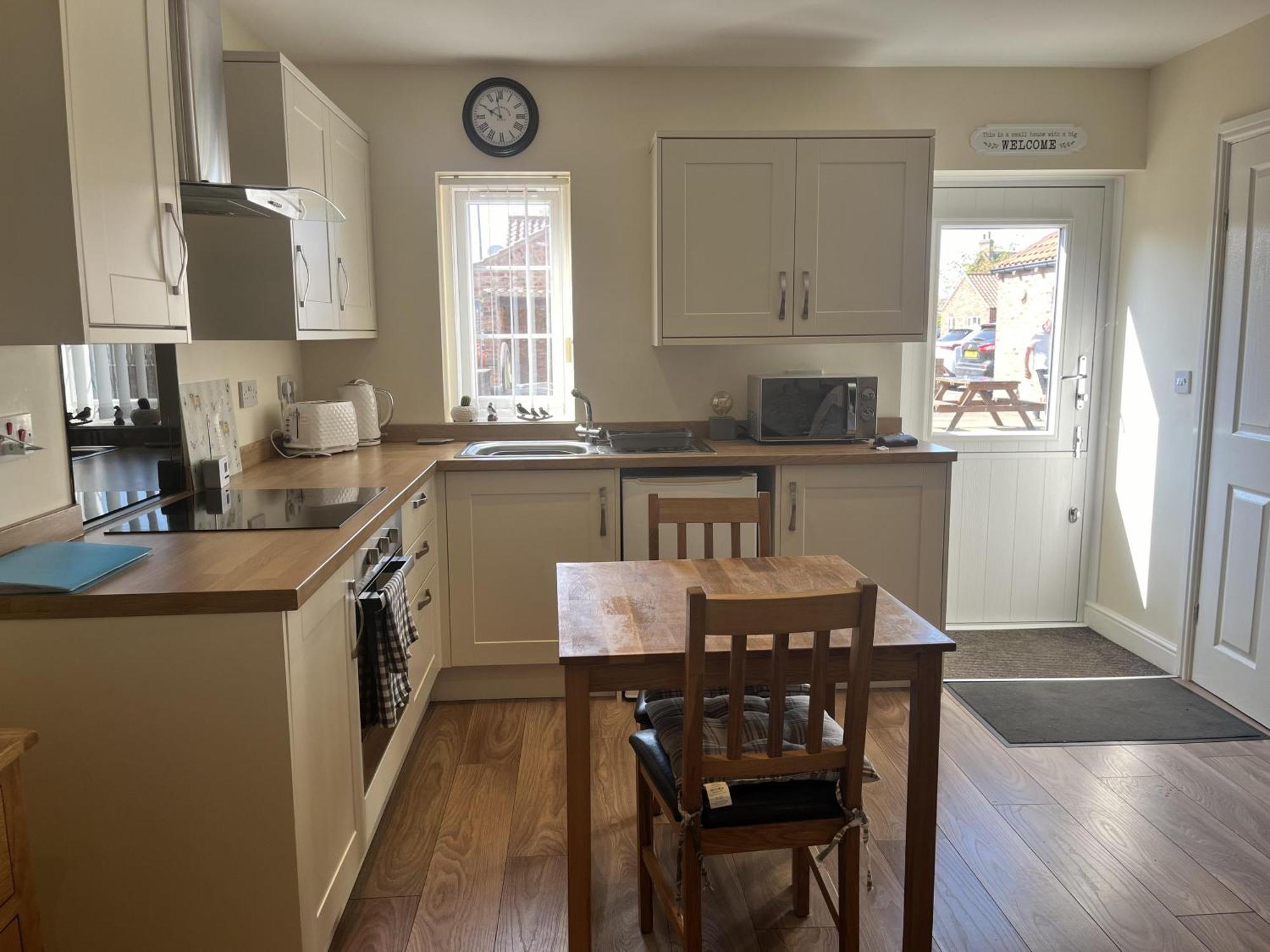 Cosy Village Location - One Bedroom Barn Barmston Exterior photo